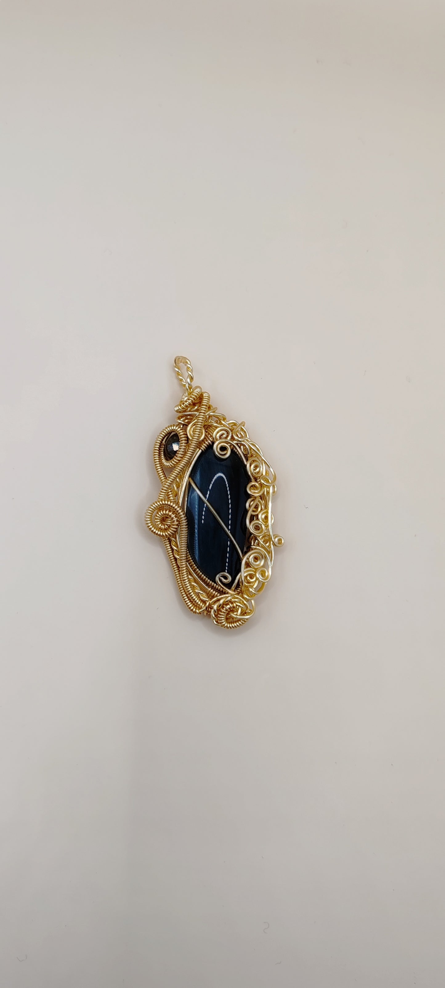 Collar con Obsidiana Natural – Diseño Artesanal
