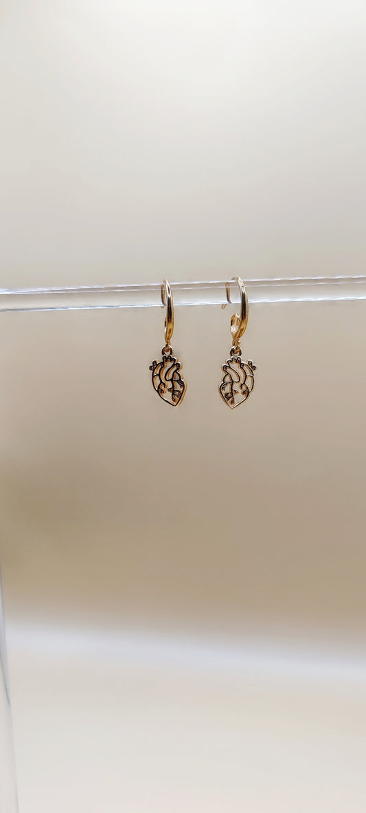 Aretes Corazón Anatómico – Chapa de Oro 14K