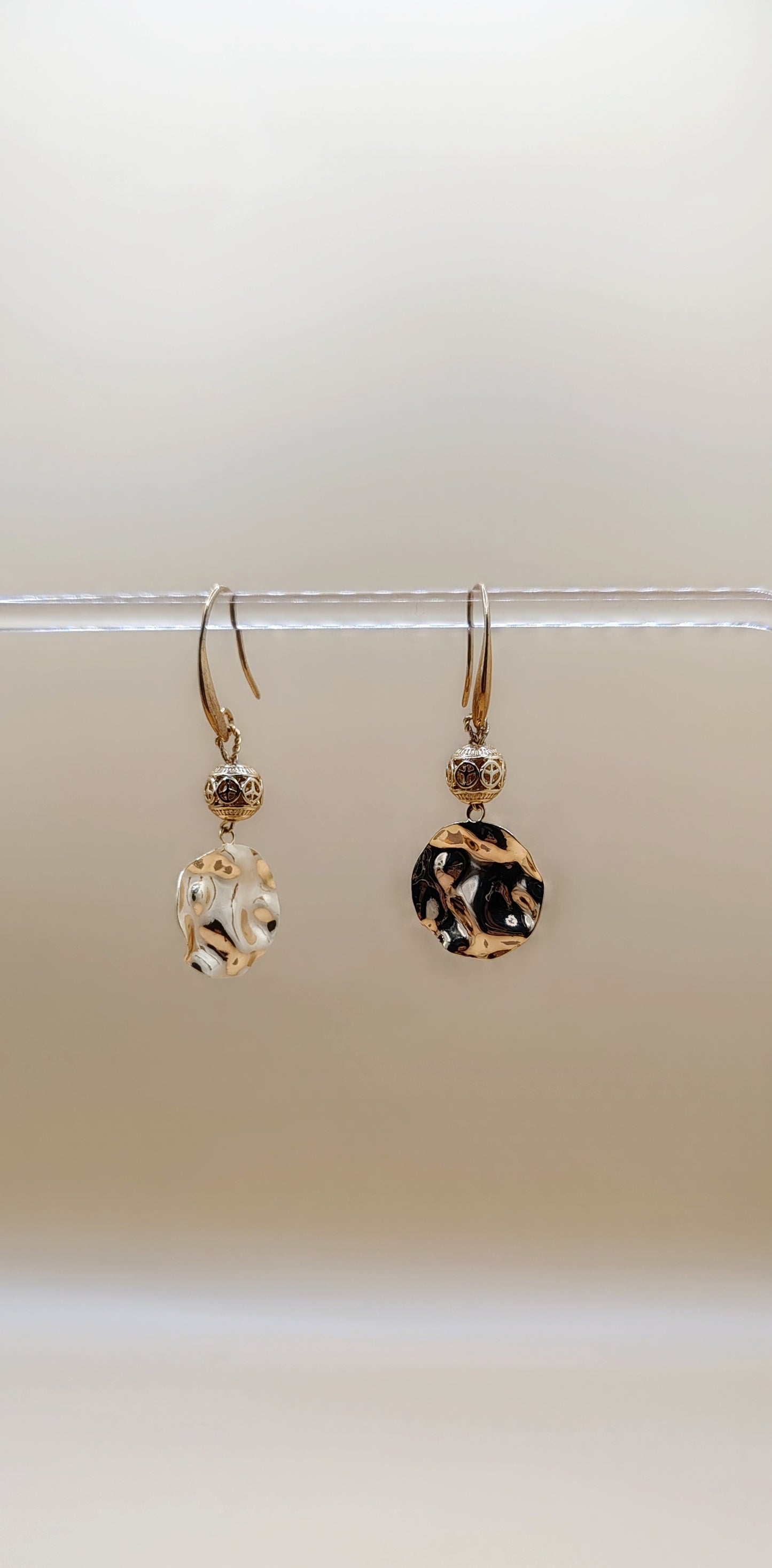 Aretes Abstractos Orgánicos – Chapa de Oro 14K