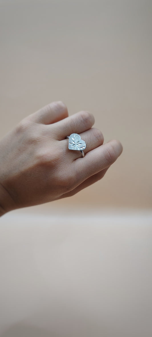 Anillo Corazón de plata