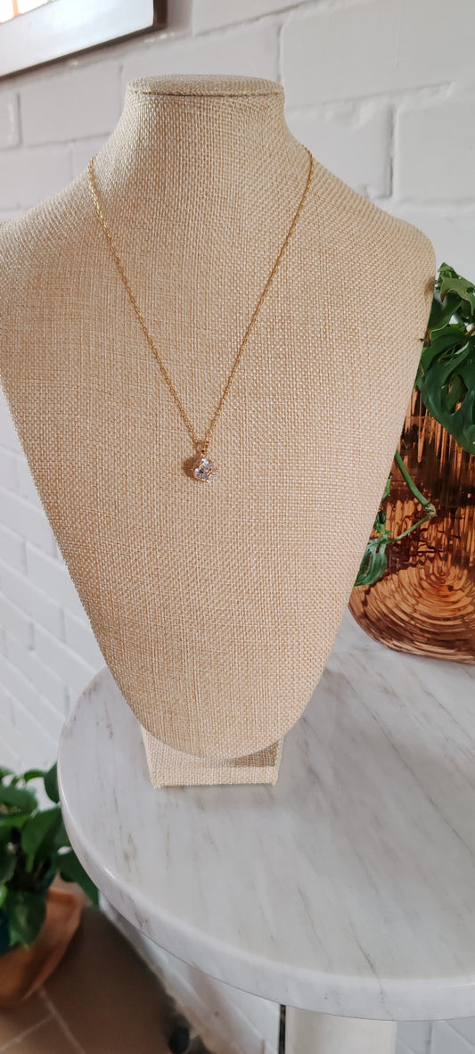 Collar Cubo de Zirconia – Chapa de Oro 14K