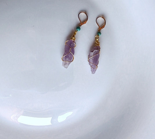 Aretes de Cuarzo Amatista Artesanales – Chapa de Oro 14K