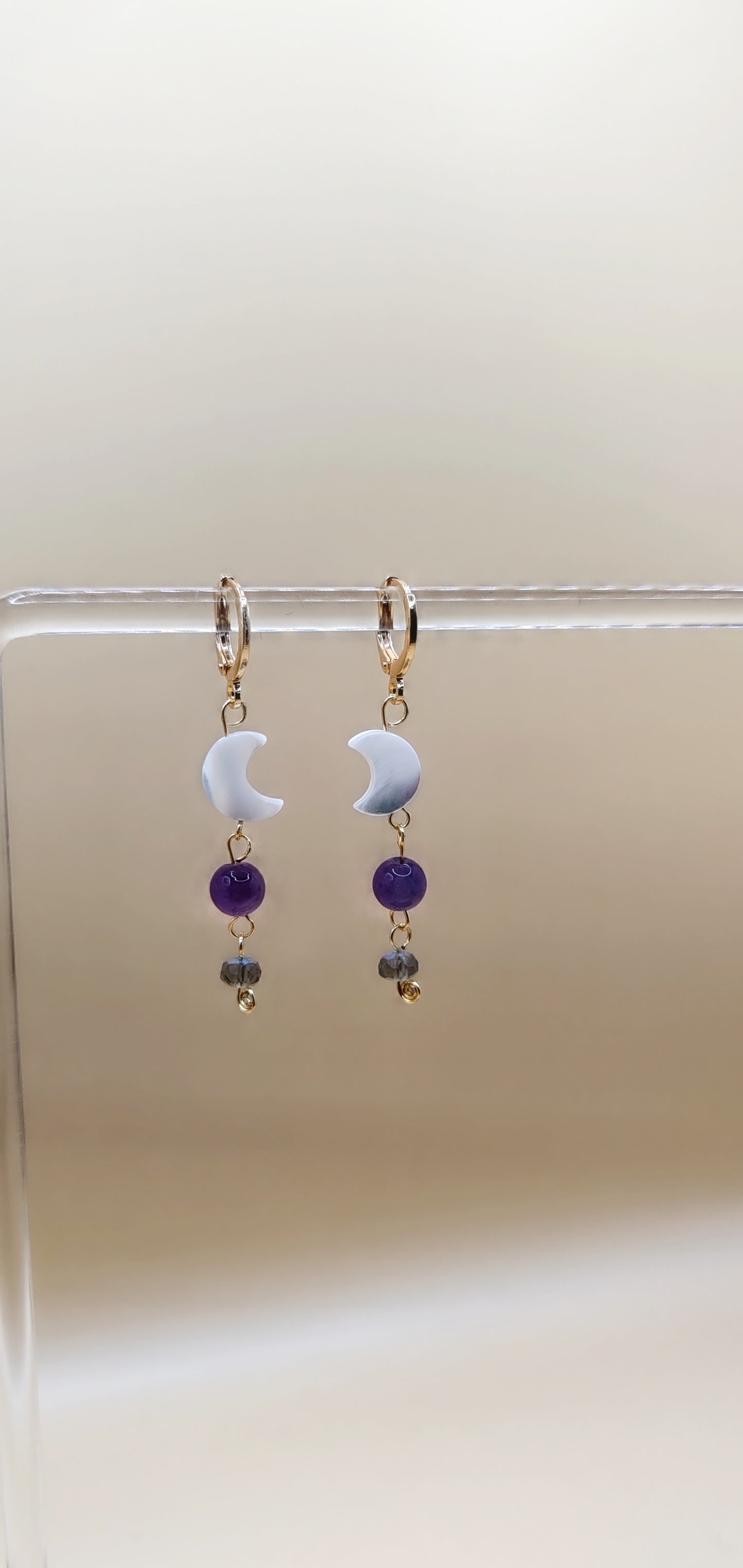 Aretes Luna Mística – Chapa de Oro 14K