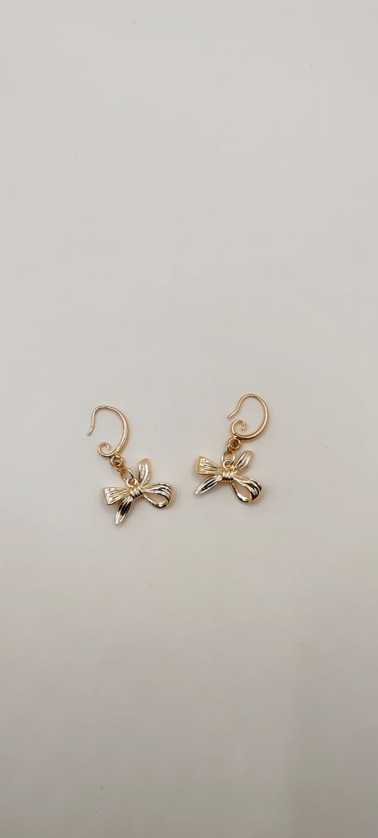 Aretes Moño Elegante – Chapa de Oro 14K