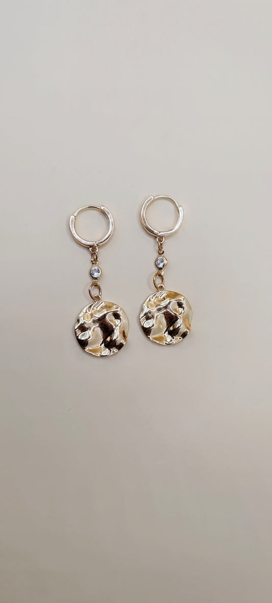Aretes Círculo Orgánico – Chapa de Oro 14K