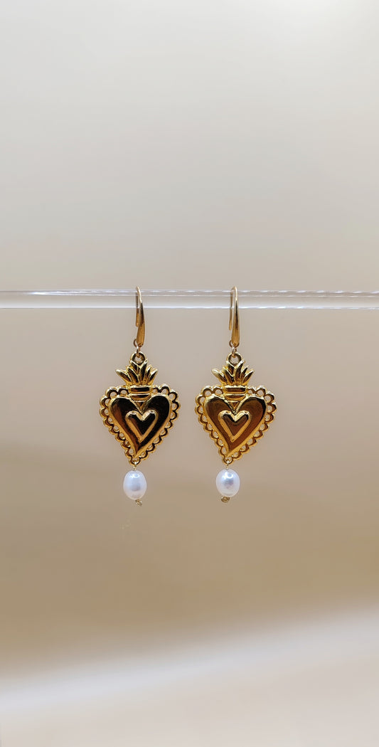 Aretes Milagro Corazón Tradicional – Chapa de Oro 14K