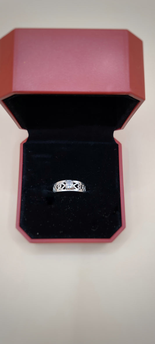 Anillo Calado de Plata .925 con Zirconia - Talla 6