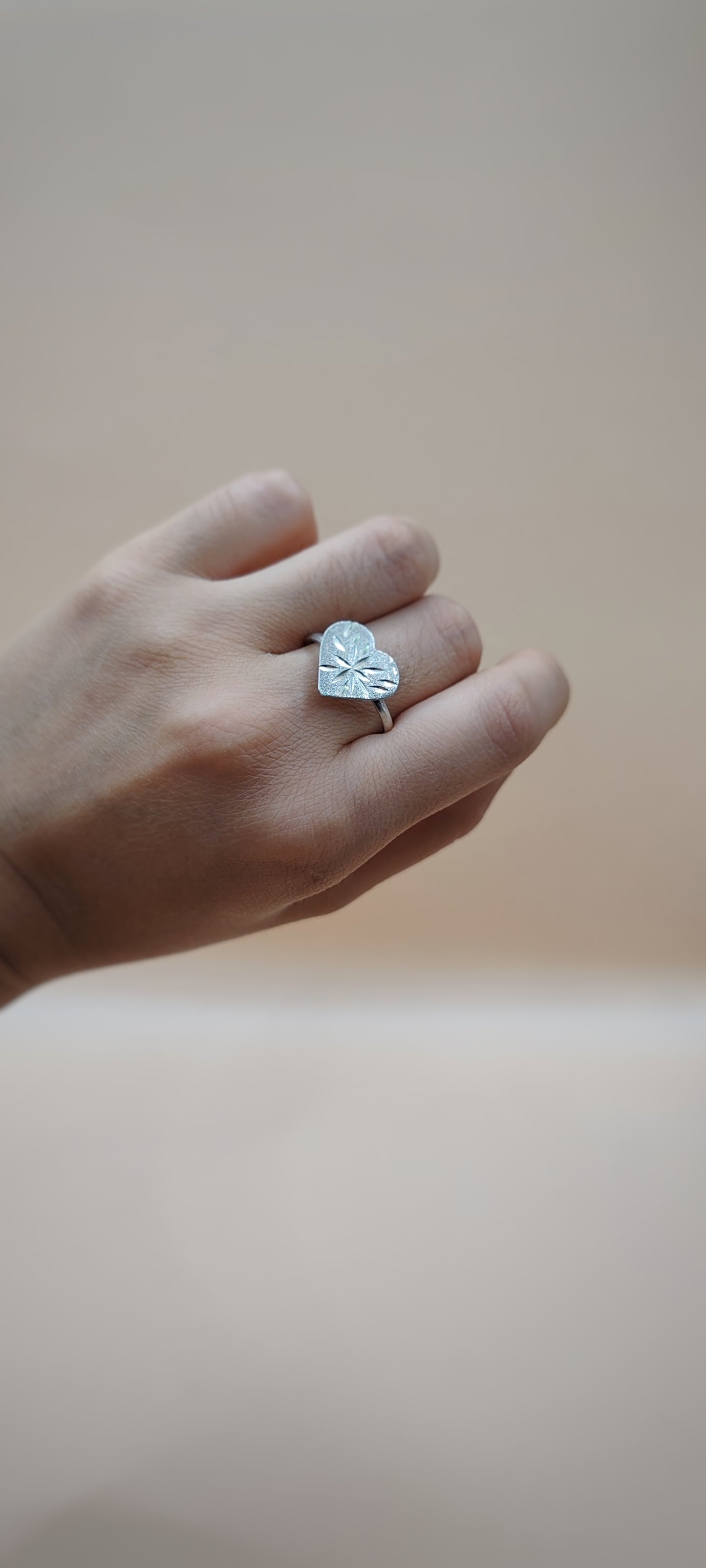 Anillo Corazón de plata