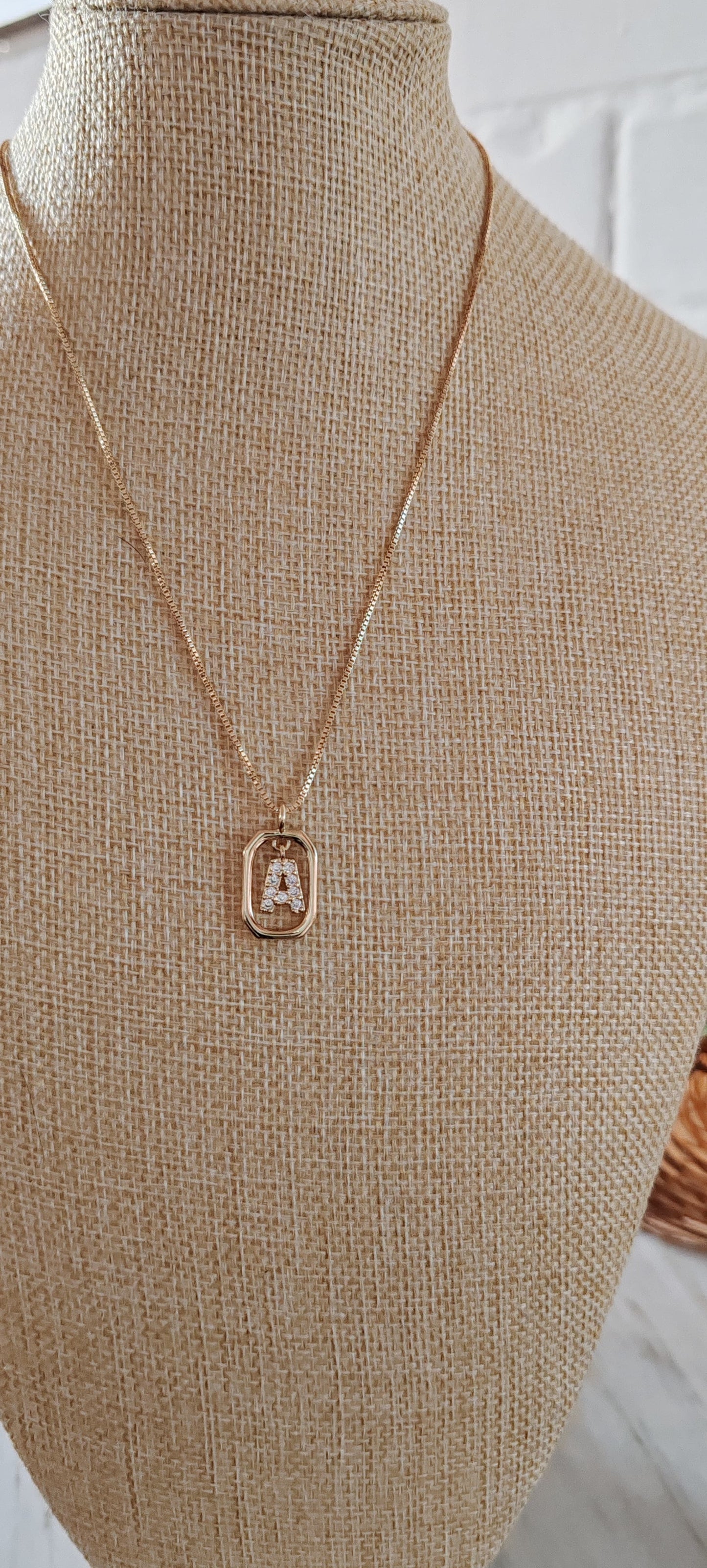 Collar Inicial Brillo Personal